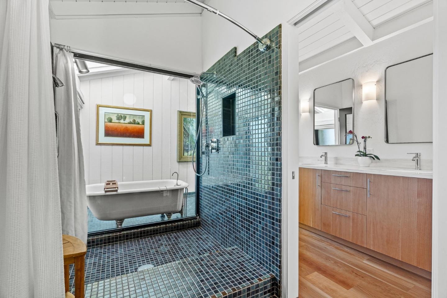 Detail Gallery Image 40 of 59 For 165 via Trinita, Aptos,  CA 95003 - 3 Beds | 2 Baths