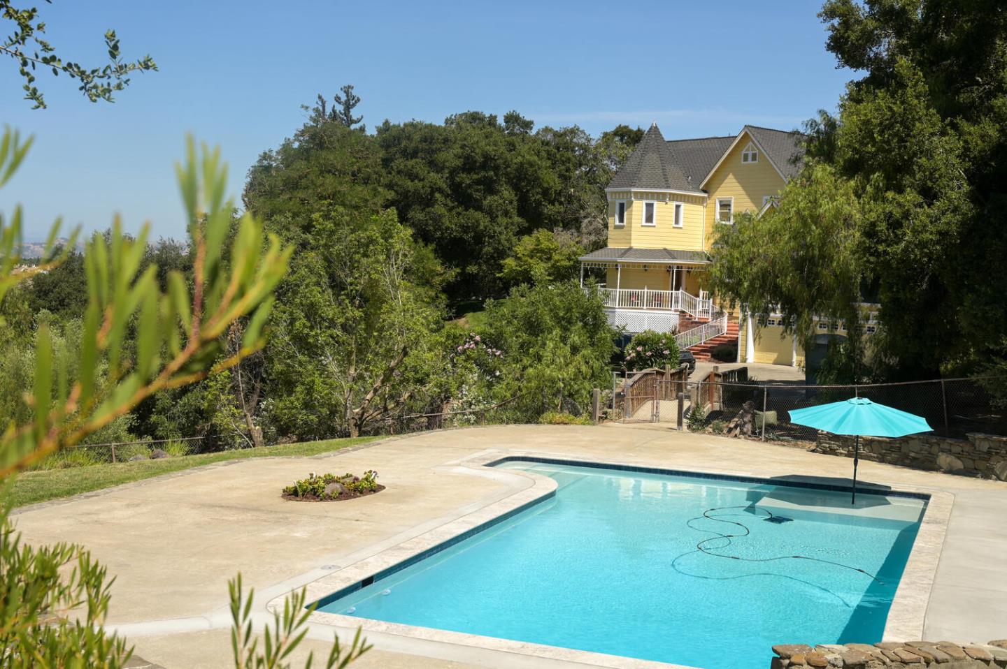 Detail Gallery Image 27 of 34 For 18150 Cochrane Rd, Morgan Hill,  CA 95037 - 4 Beds | 3/1 Baths