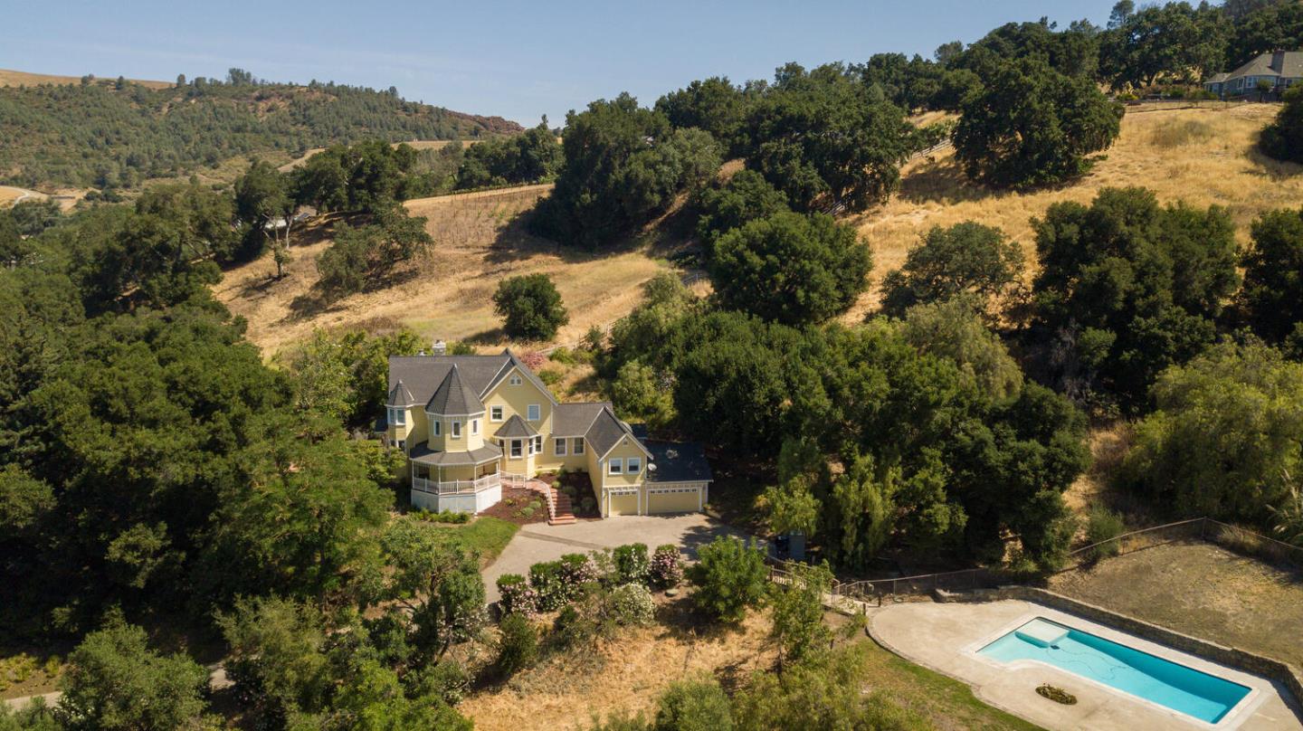 Detail Gallery Image 31 of 34 For 18150 Cochrane Rd, Morgan Hill,  CA 95037 - 4 Beds | 3/1 Baths