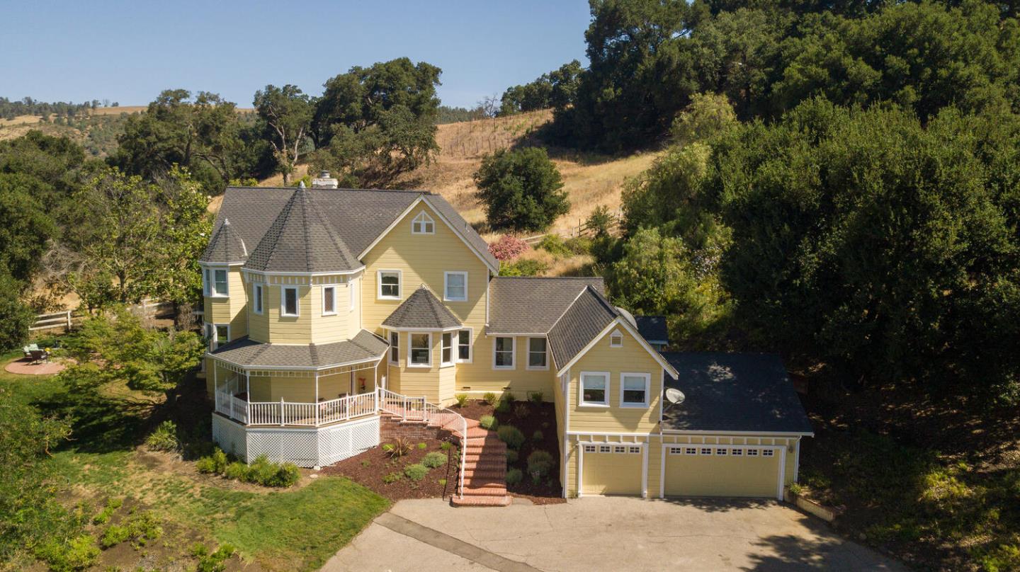 Detail Gallery Image 33 of 34 For 18150 Cochrane Rd, Morgan Hill,  CA 95037 - 4 Beds | 3/1 Baths