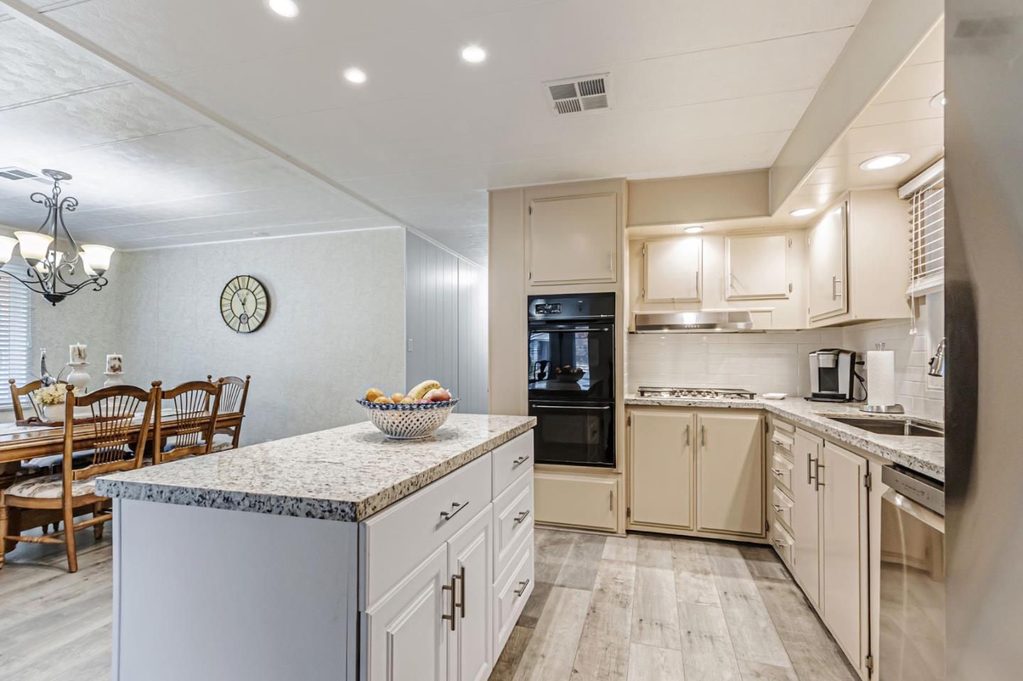 Detail Gallery Image 17 of 49 For 60 Mulberry Ct #60,  Morgan Hill,  CA 95037 - 2 Beds | 2 Baths