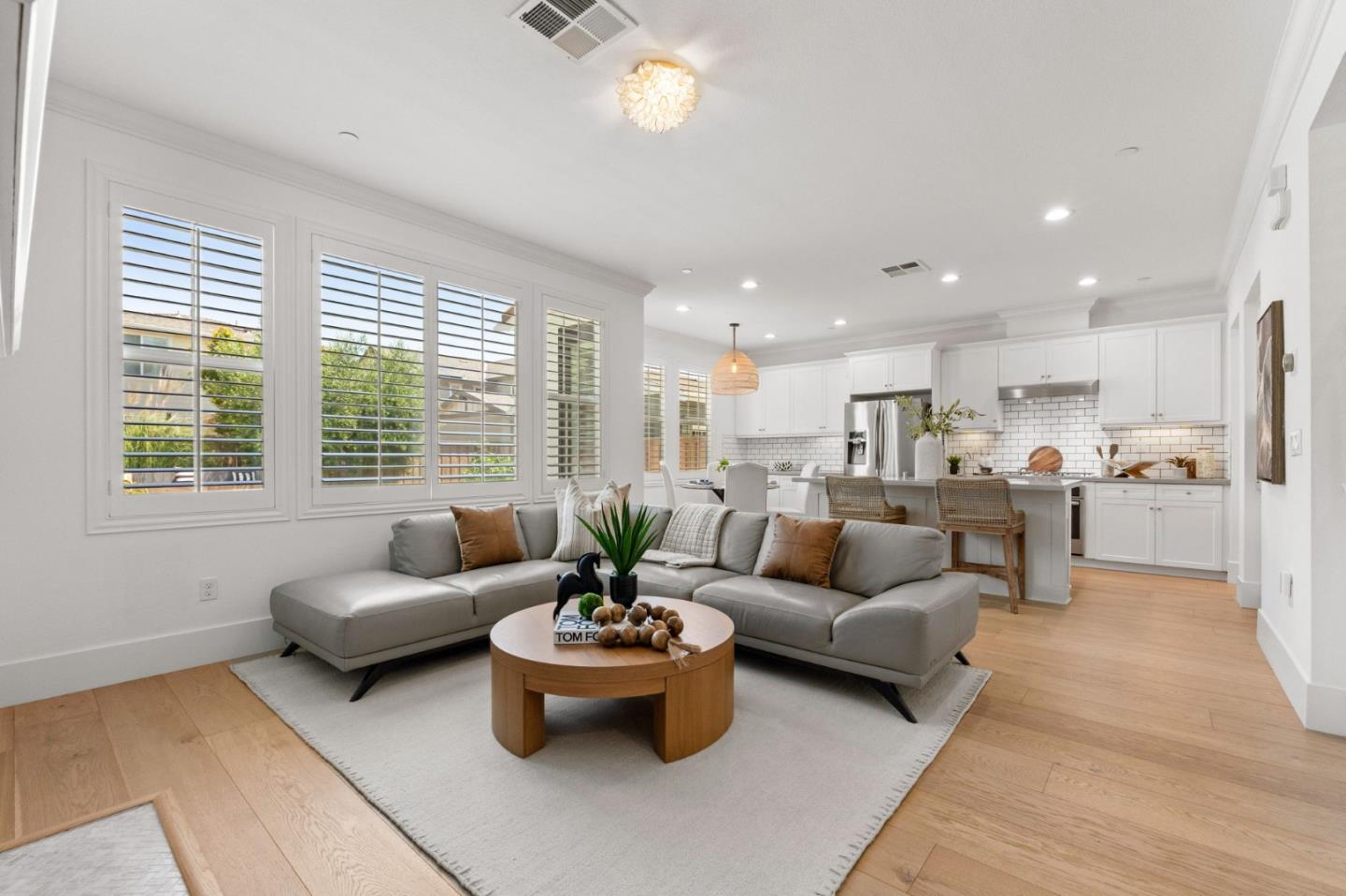 Detail Gallery Image 10 of 55 For 17920 Stoney Creek Way, Morgan Hill,  CA 95037 - 4 Beds | 2/1 Baths