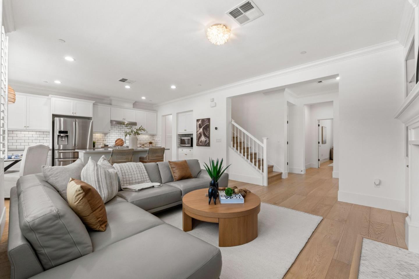 Detail Gallery Image 11 of 55 For 17920 Stoney Creek Way, Morgan Hill,  CA 95037 - 4 Beds | 2/1 Baths