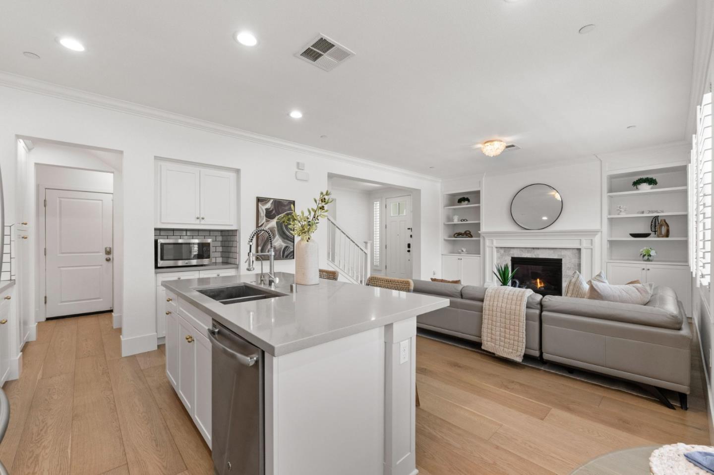 Detail Gallery Image 16 of 55 For 17920 Stoney Creek Way, Morgan Hill,  CA 95037 - 4 Beds | 2/1 Baths