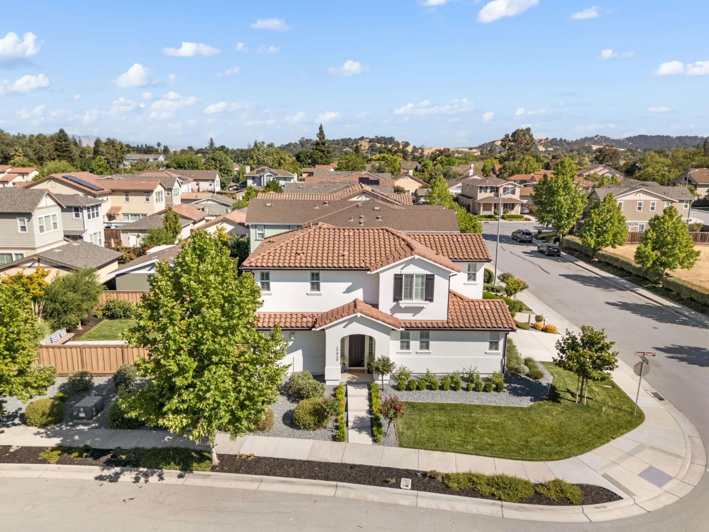 Detail Gallery Image 49 of 55 For 17920 Stoney Creek Way, Morgan Hill,  CA 95037 - 4 Beds | 2/1 Baths