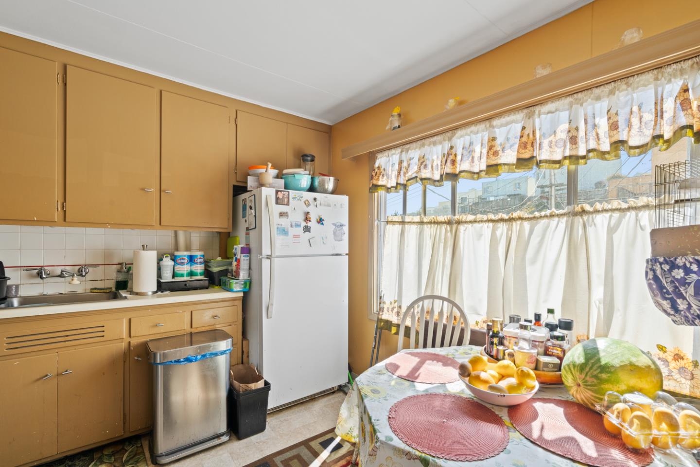 Detail Gallery Image 5 of 19 For 150 Athens St, San Francisco,  CA 94112 - 2 Beds | 1 Baths