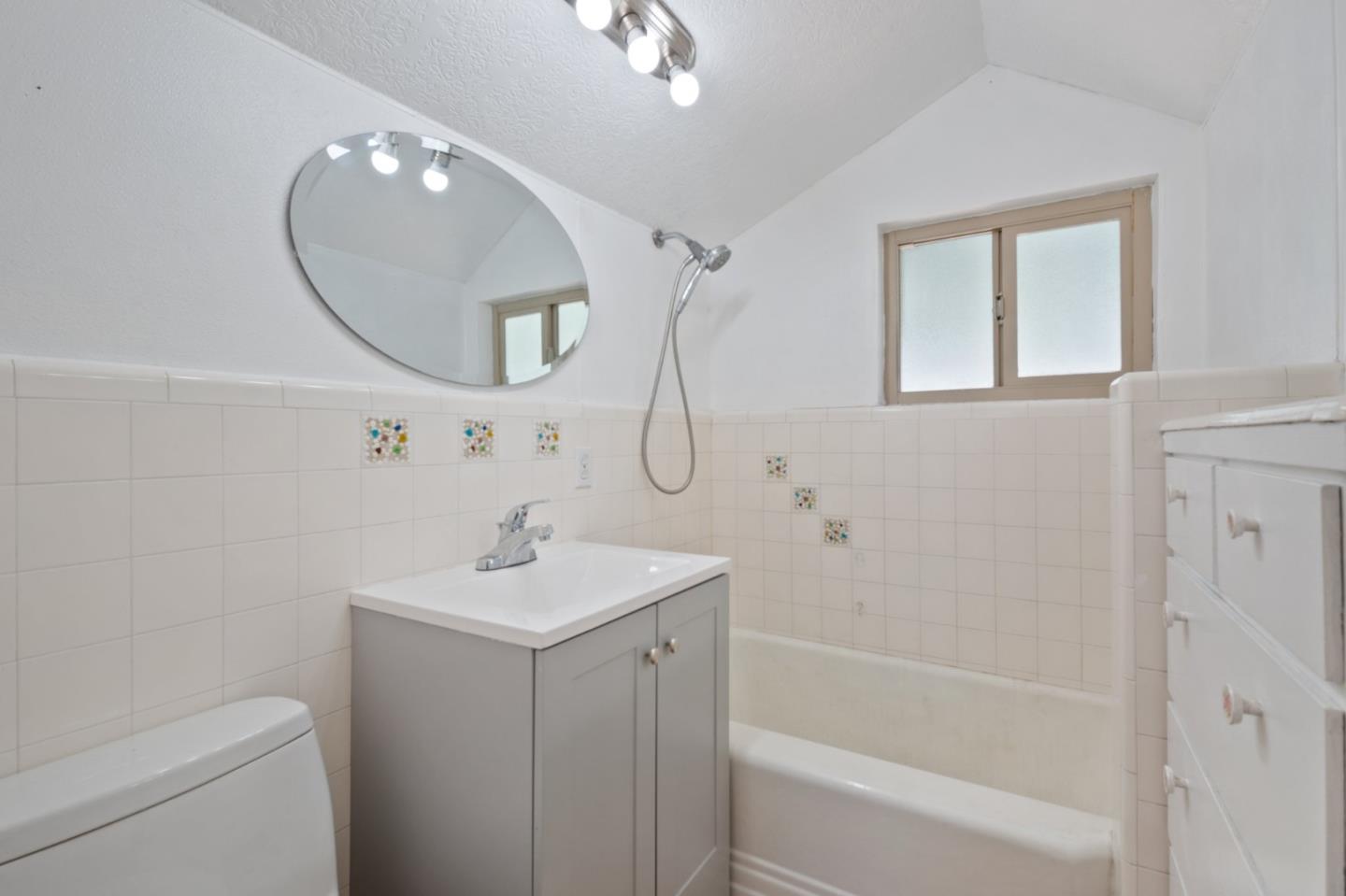 Detail Gallery Image 14 of 41 For 10981 Edgemont Dr, San Jose,  CA 95127 - 2 Beds | 2 Baths
