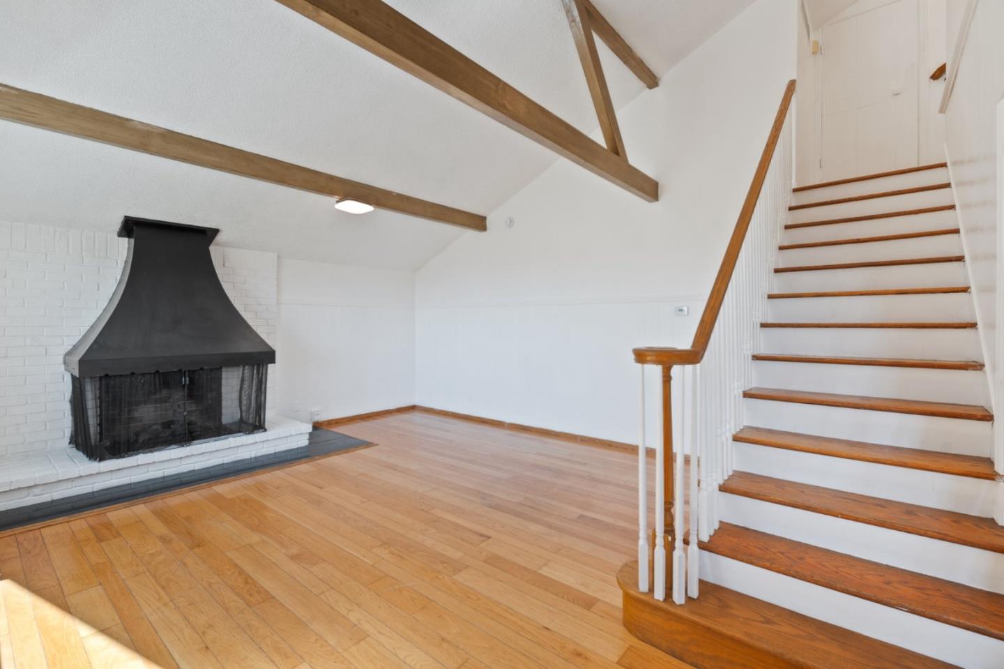Detail Gallery Image 3 of 41 For 10981 Edgemont Dr, San Jose,  CA 95127 - 2 Beds | 2 Baths