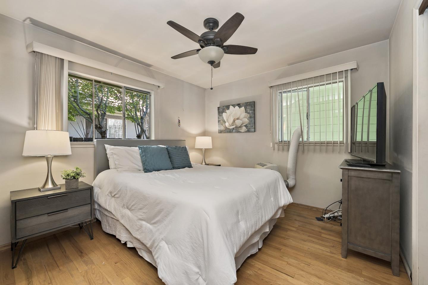 Detail Gallery Image 13 of 20 For 655 Eisenhower Dr, San Jose,  CA 95128 - 3 Beds | 1/1 Baths