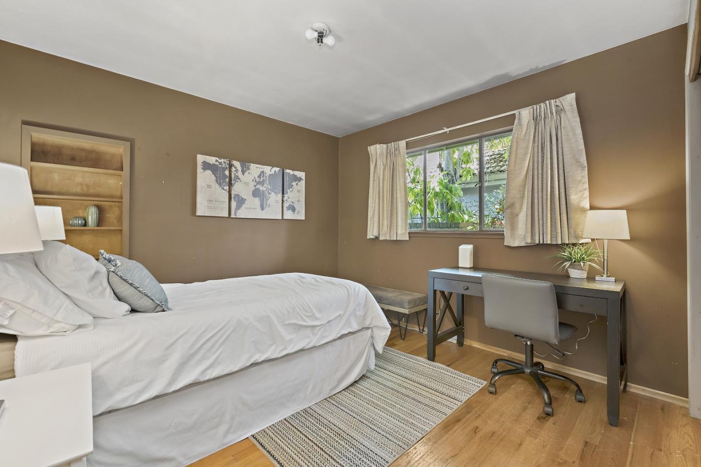 Detail Gallery Image 14 of 20 For 655 Eisenhower Dr, San Jose,  CA 95128 - 3 Beds | 1/1 Baths