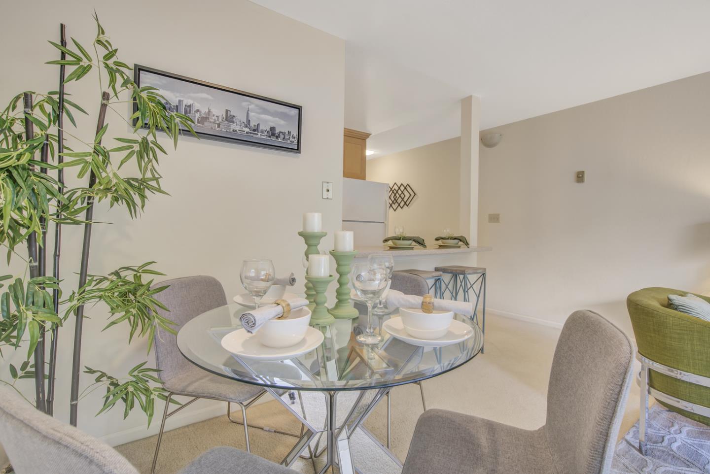 Detail Gallery Image 4 of 12 For 650 Alamo Ct #6,  Mountain View,  CA 94043 - 1 Beds | 1 Baths