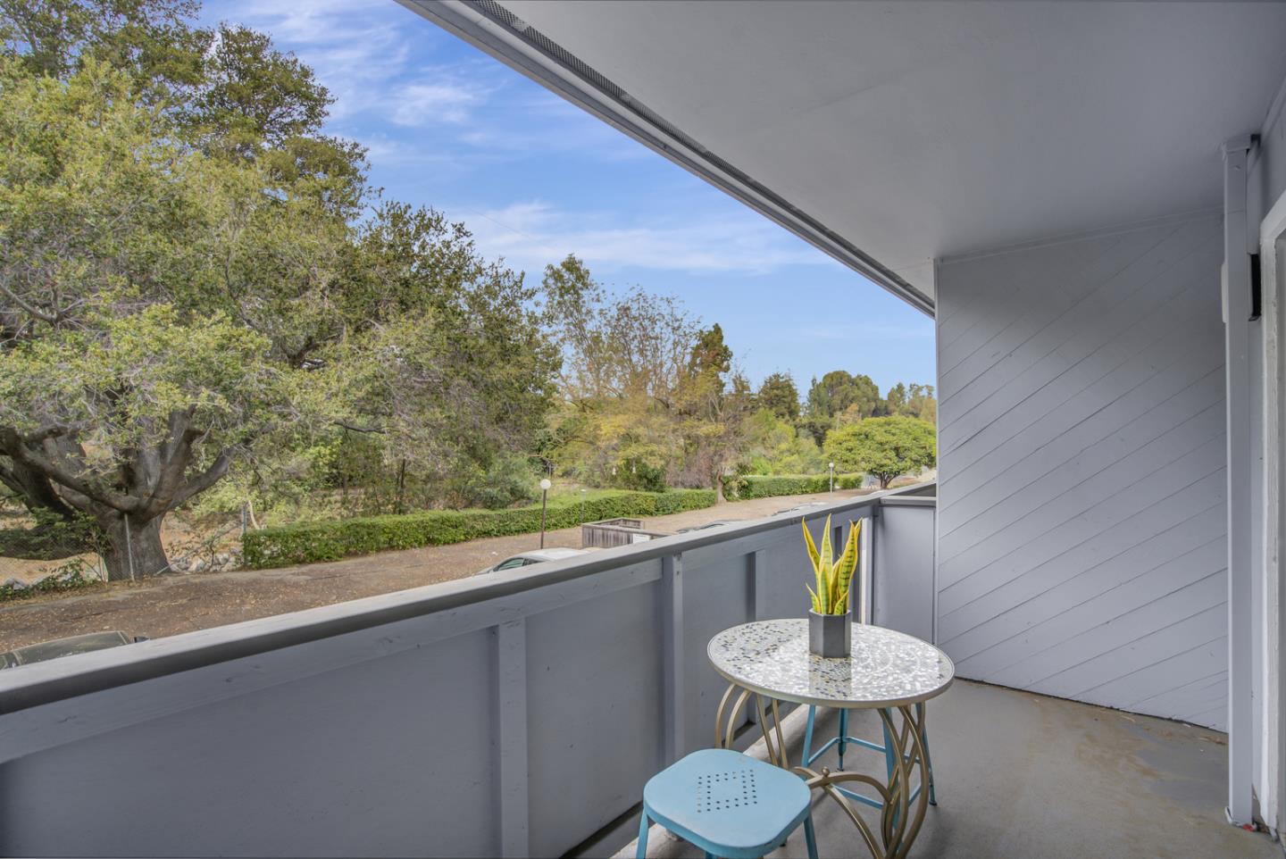 Detail Gallery Image 9 of 12 For 650 Alamo Ct #6,  Mountain View,  CA 94043 - 1 Beds | 1 Baths