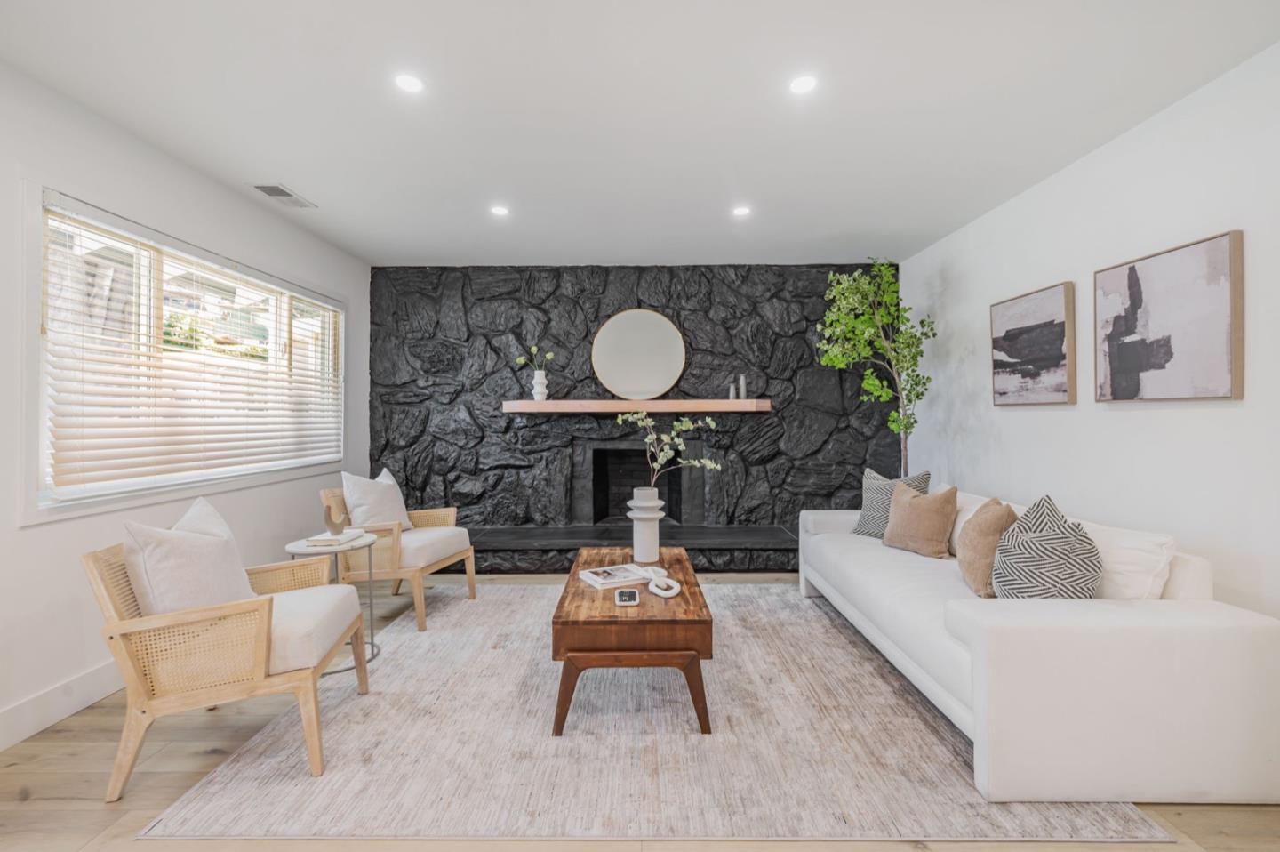 Detail Gallery Image 11 of 44 For 1016 S Rosita Ct, Pacifica,  CA 94044 - 3 Beds | 1 Baths
