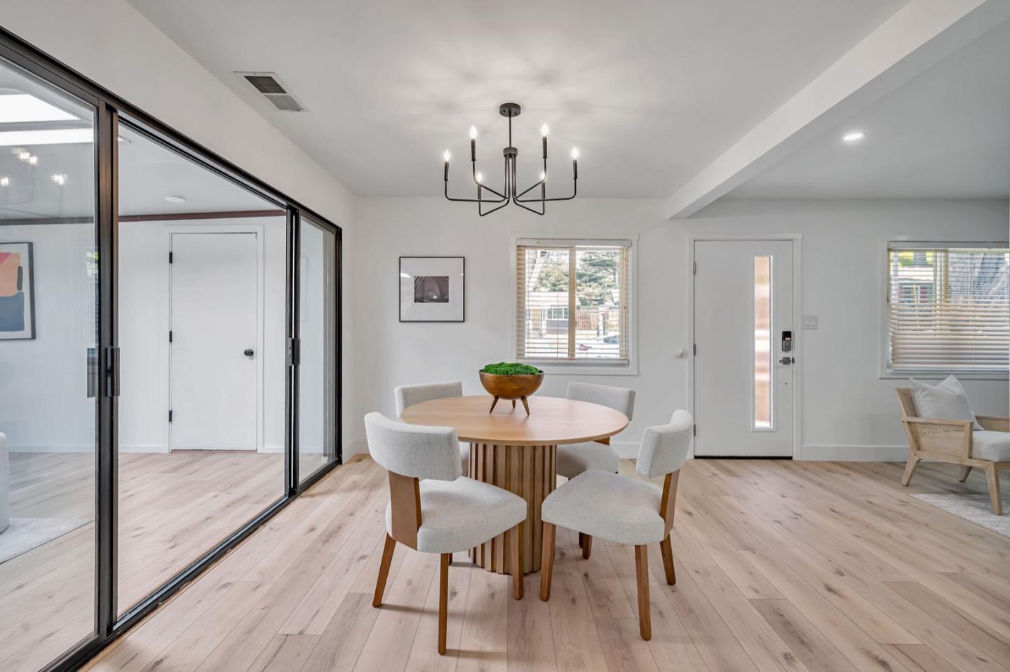 Detail Gallery Image 21 of 44 For 1016 S Rosita Ct, Pacifica,  CA 94044 - 3 Beds | 1 Baths