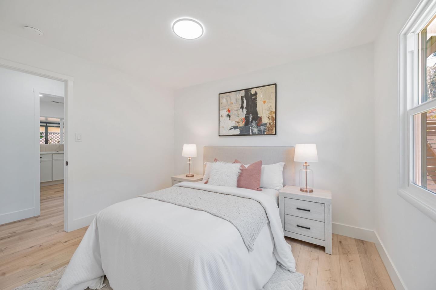 Detail Gallery Image 32 of 44 For 1016 S Rosita Ct, Pacifica,  CA 94044 - 3 Beds | 1 Baths