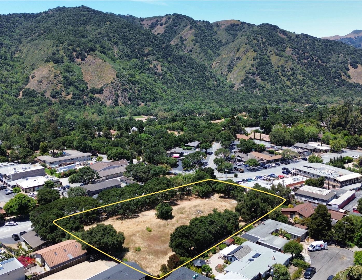 Detail Gallery Image 2 of 7 For 25-27 Carmel Valley Rd, Carmel Valley,  CA 93924 - – Beds | – Baths
