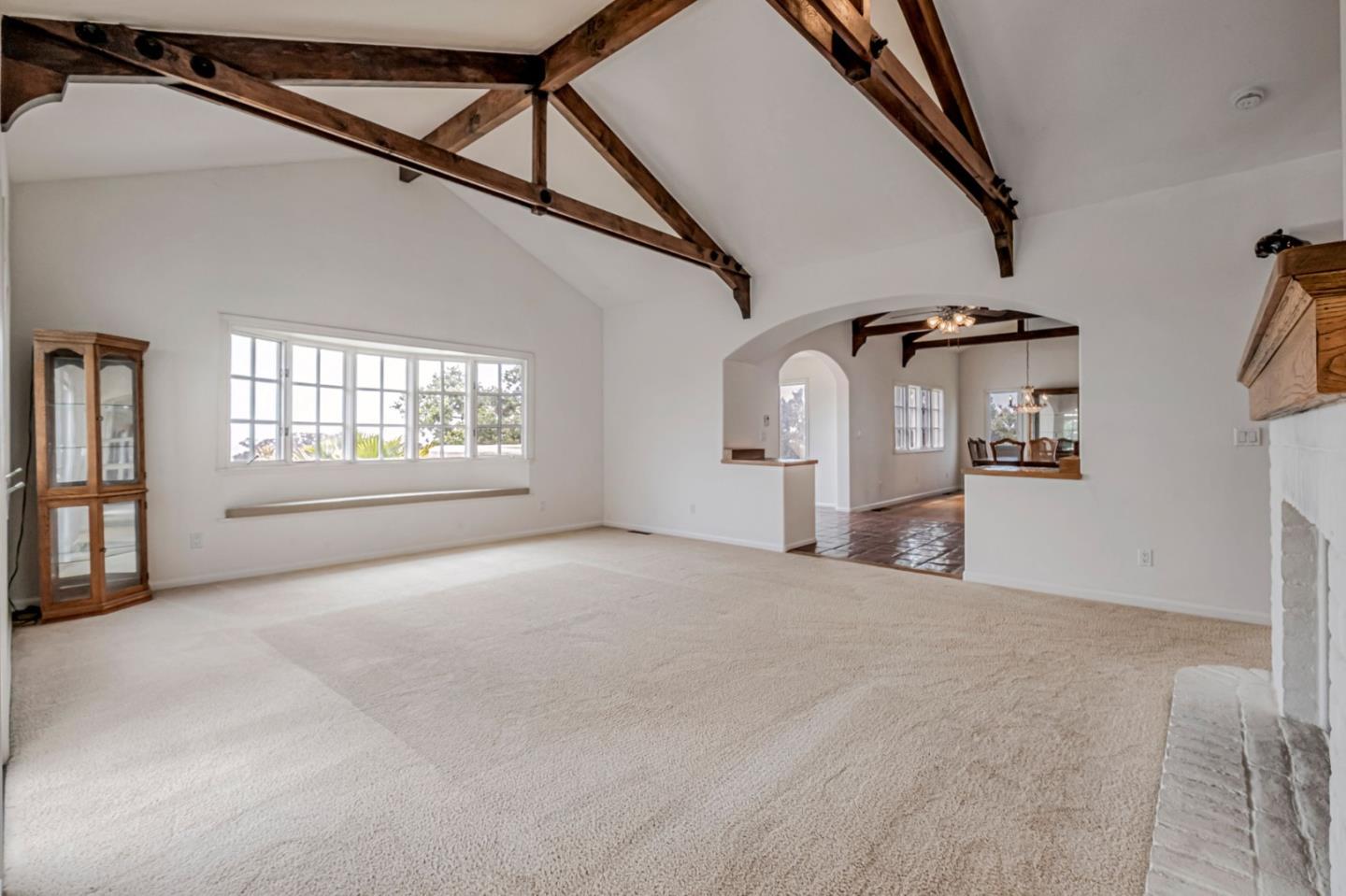 Detail Gallery Image 12 of 32 For 425 Vista Del Mar Dr, Aptos,  CA 95003 - 5 Beds | 3/1 Baths