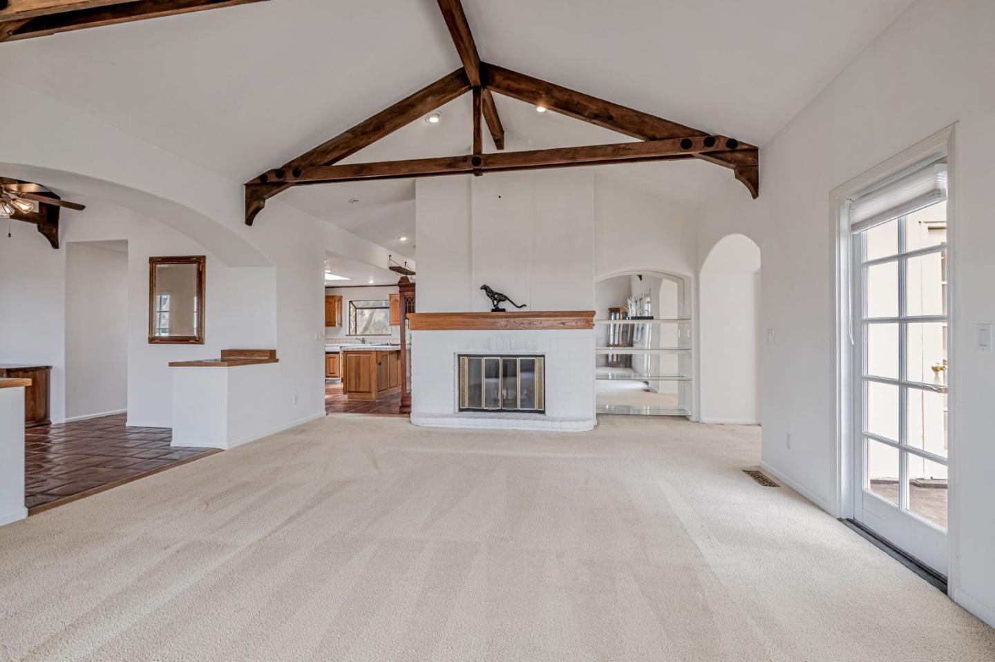 Detail Gallery Image 6 of 32 For 425 Vista Del Mar Dr, Aptos,  CA 95003 - 5 Beds | 3/1 Baths