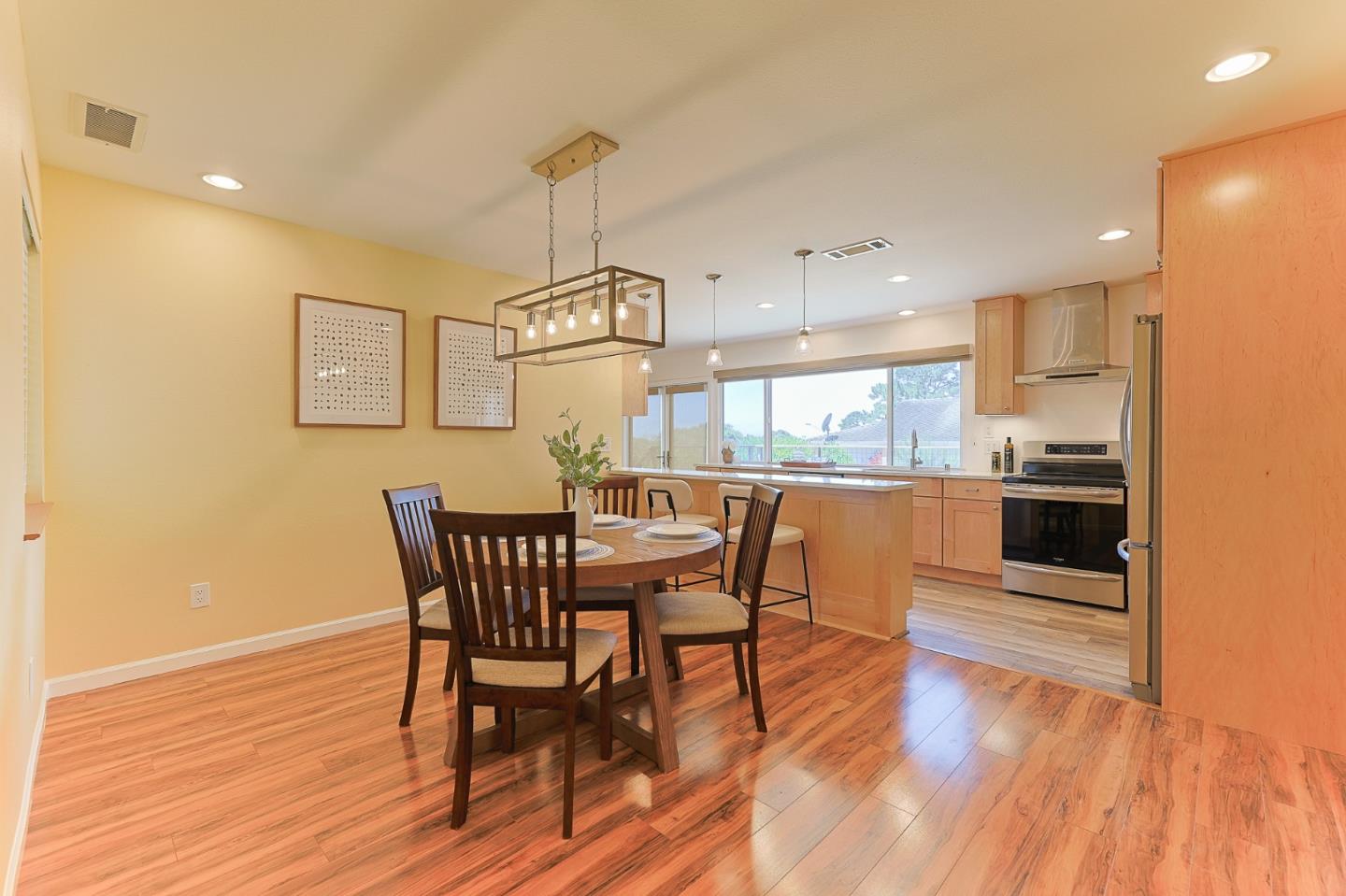 Detail Gallery Image 21 of 45 For 9355 Holly Oak Way, Salinas,  CA 93907 - 3 Beds | 2 Baths