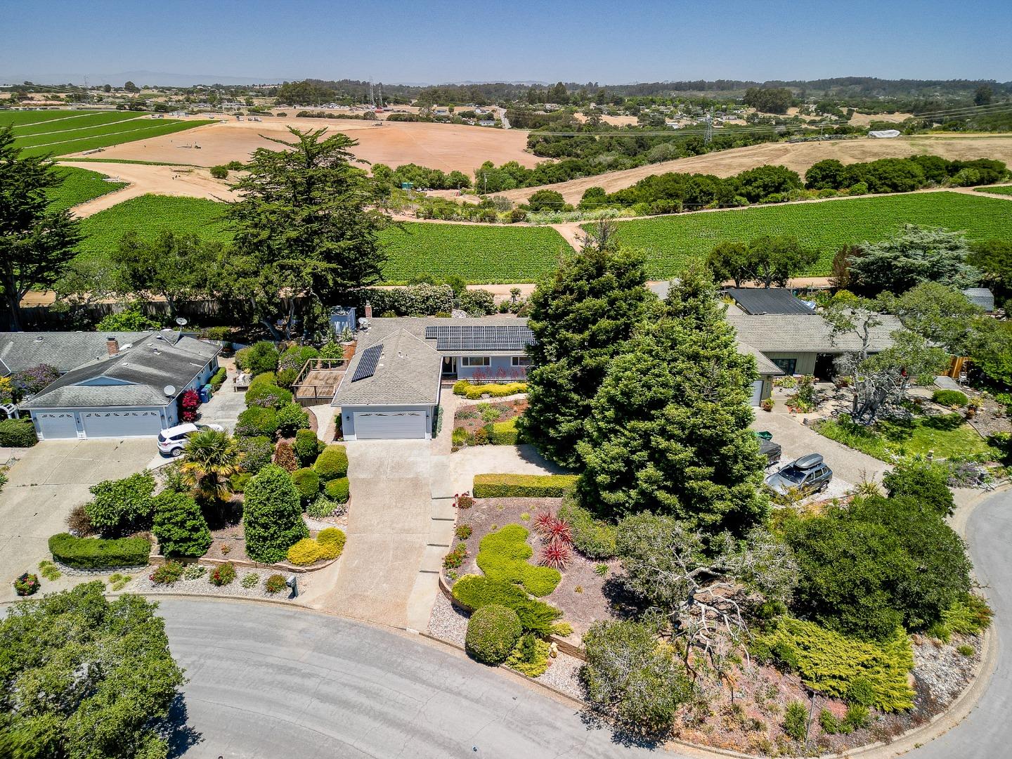 Detail Gallery Image 42 of 45 For 9355 Holly Oak Way, Salinas,  CA 93907 - 3 Beds | 2 Baths