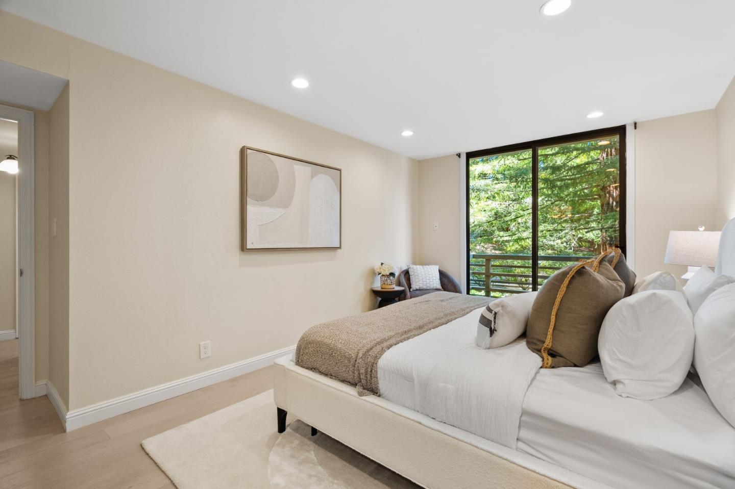 Detail Gallery Image 17 of 43 For 1100 Sharon Park Dr #2,  Menlo Park,  CA 94025 - 2 Beds | 2 Baths