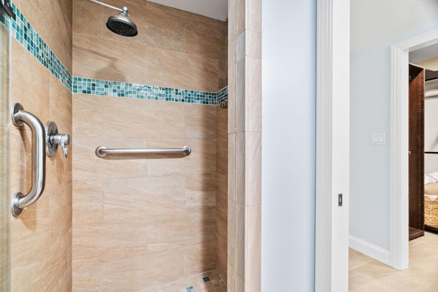 Detail Gallery Image 22 of 43 For 1100 Sharon Park Dr #2,  Menlo Park,  CA 94025 - 2 Beds | 2 Baths