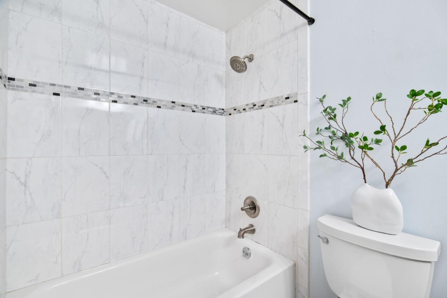 Detail Gallery Image 27 of 43 For 1100 Sharon Park Dr #2,  Menlo Park,  CA 94025 - 2 Beds | 2 Baths