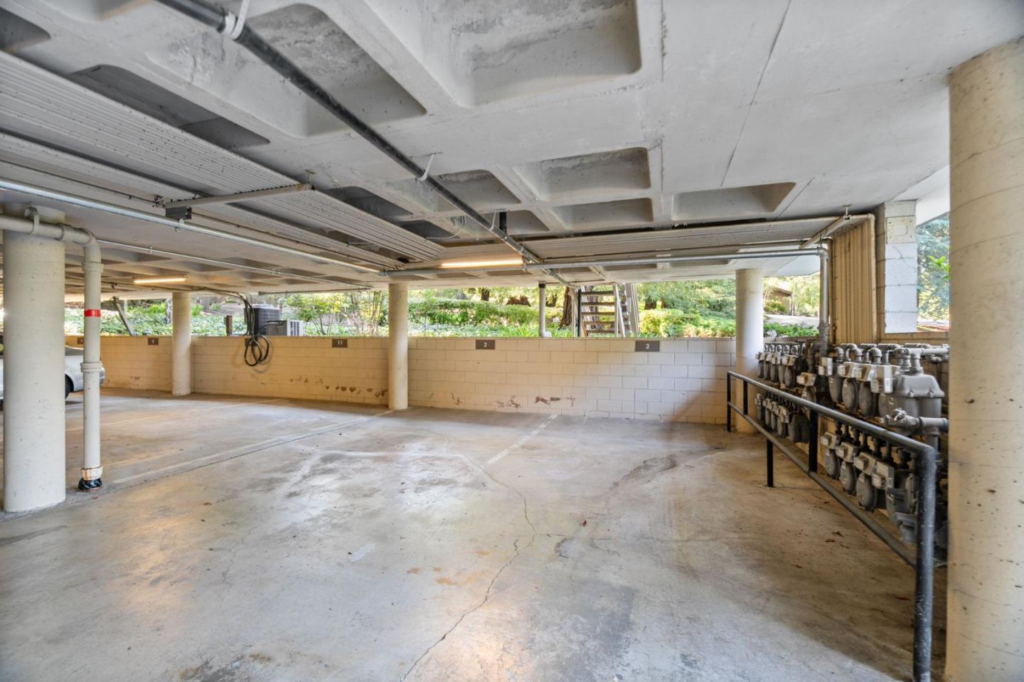 Detail Gallery Image 34 of 43 For 1100 Sharon Park Dr #2,  Menlo Park,  CA 94025 - 2 Beds | 2 Baths