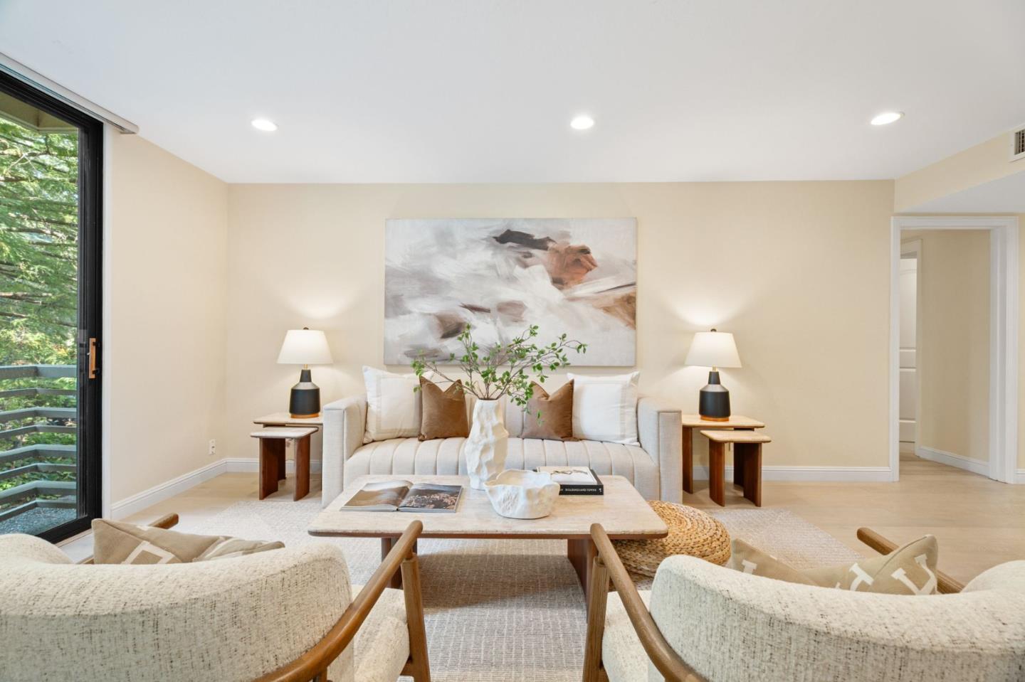 Detail Gallery Image 4 of 43 For 1100 Sharon Park Dr #2,  Menlo Park,  CA 94025 - 2 Beds | 2 Baths