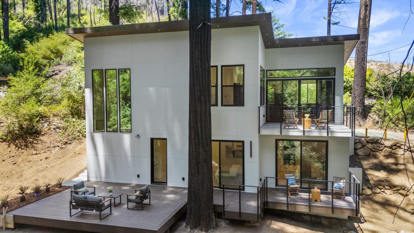 Detail Gallery Image 3 of 43 For 395 Boulder Brook Dr, Boulder Creek,  CA 95006 - 3 Beds | 2/1 Baths