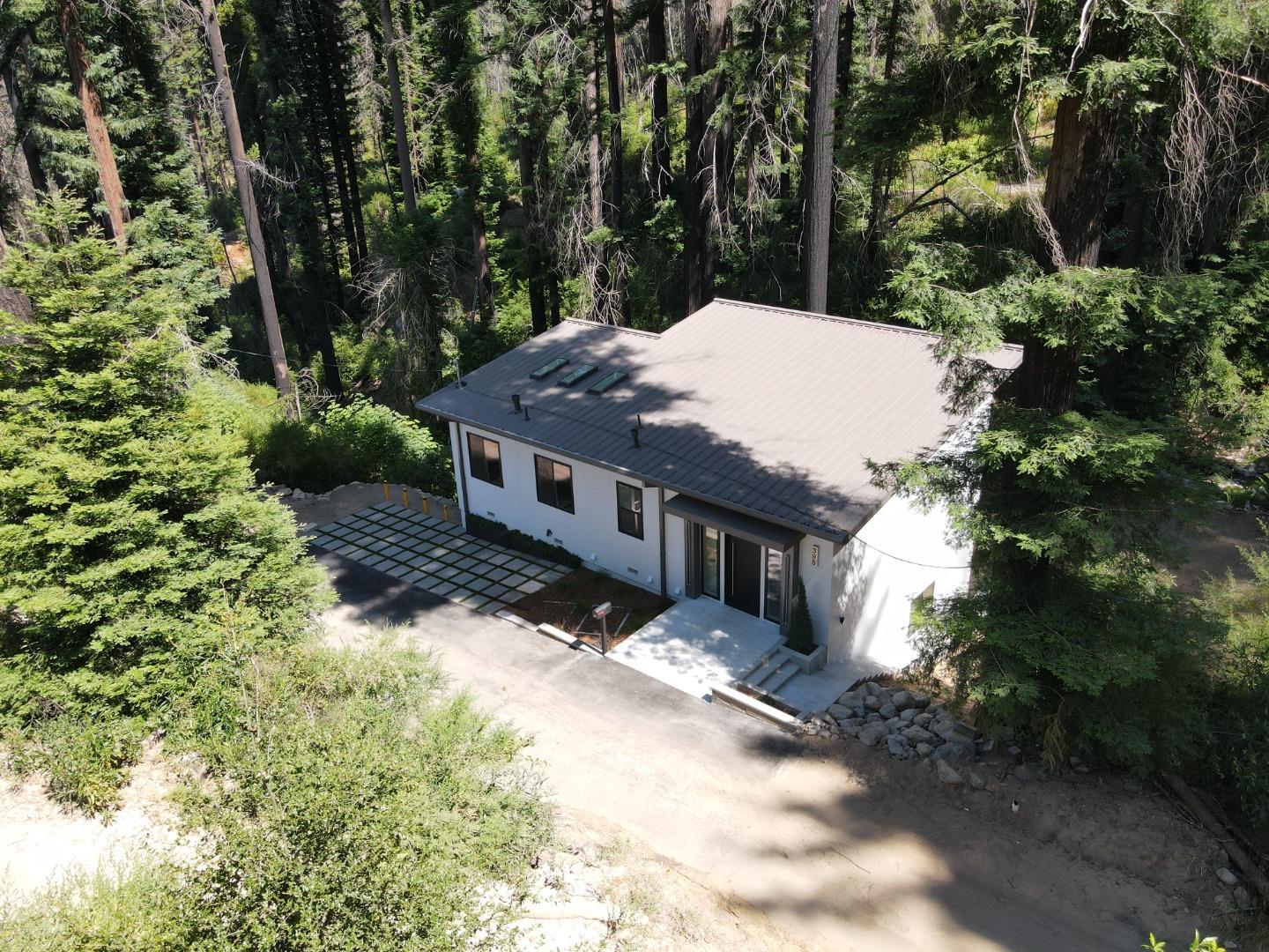 Detail Gallery Image 7 of 43 For 395 Boulder Brook Dr, Boulder Creek,  CA 95006 - 3 Beds | 2/1 Baths