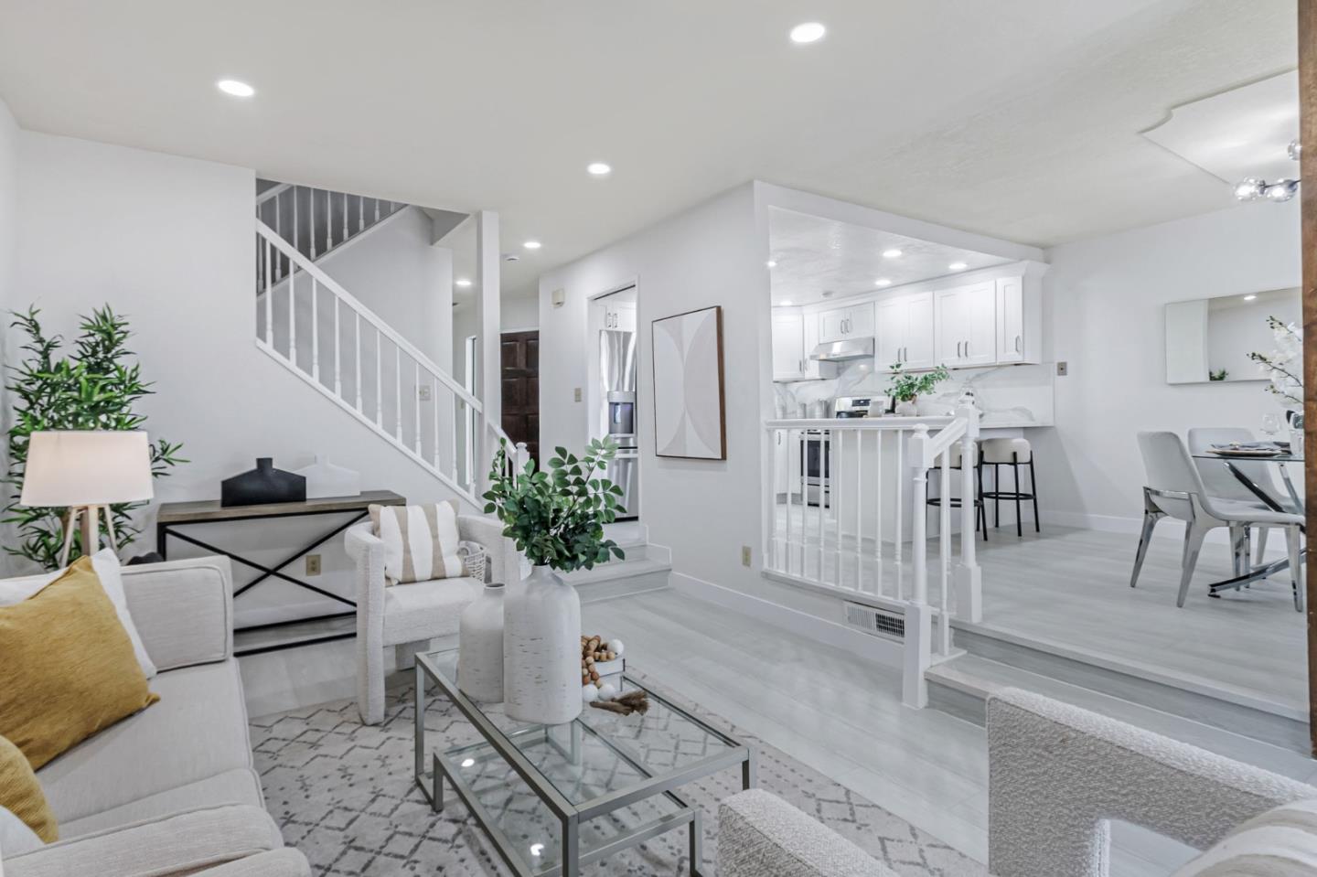 Detail Gallery Image 11 of 54 For 1152 Capri Dr, Campbell,  CA 95008 - 3 Beds | 2/1 Baths