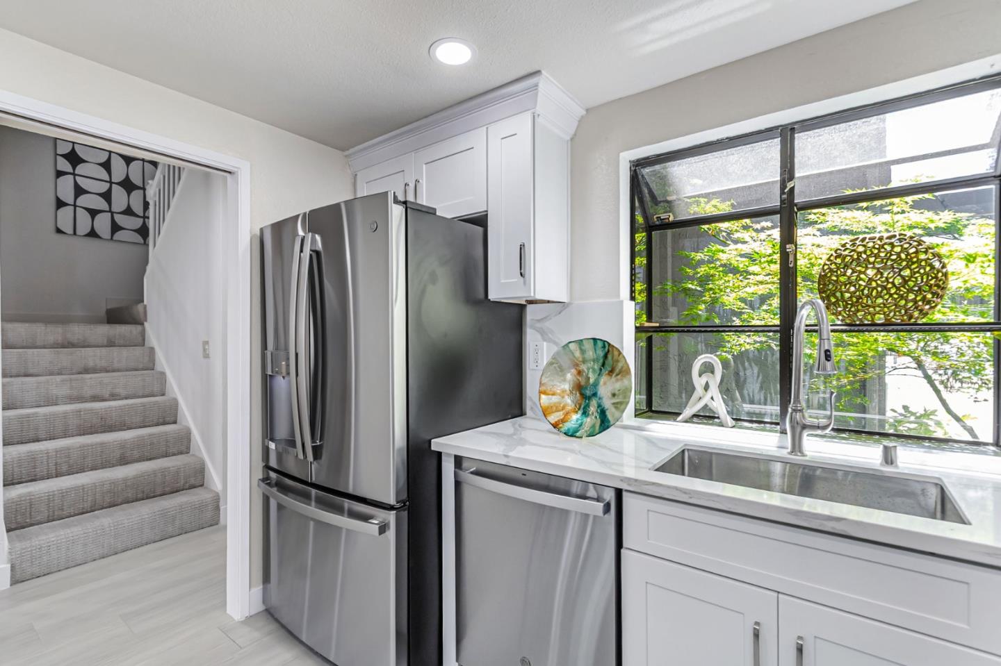 Detail Gallery Image 15 of 54 For 1152 Capri Dr, Campbell,  CA 95008 - 3 Beds | 2/1 Baths