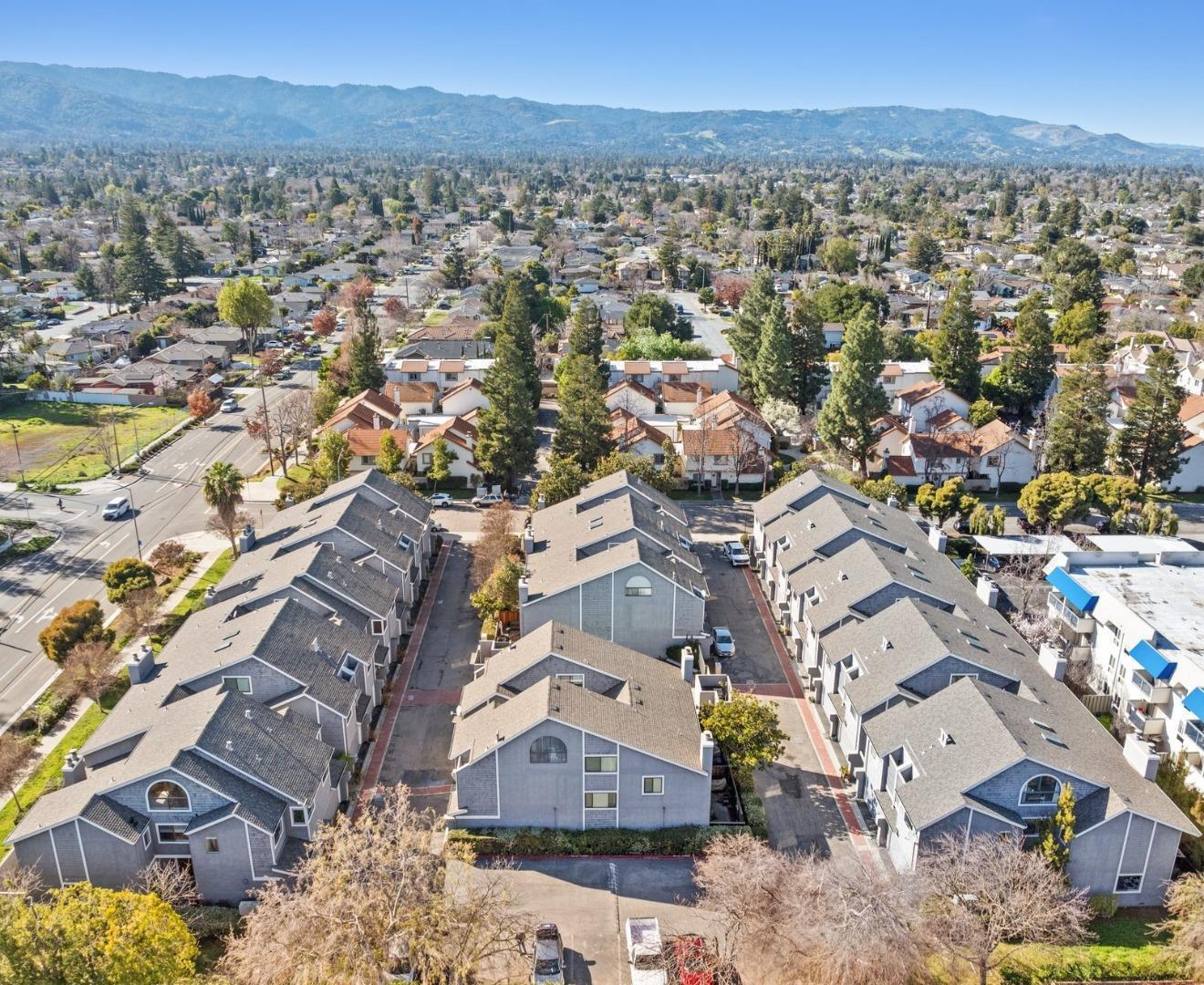 Detail Gallery Image 2 of 54 For 1152 Capri Dr, Campbell,  CA 95008 - 3 Beds | 2/1 Baths