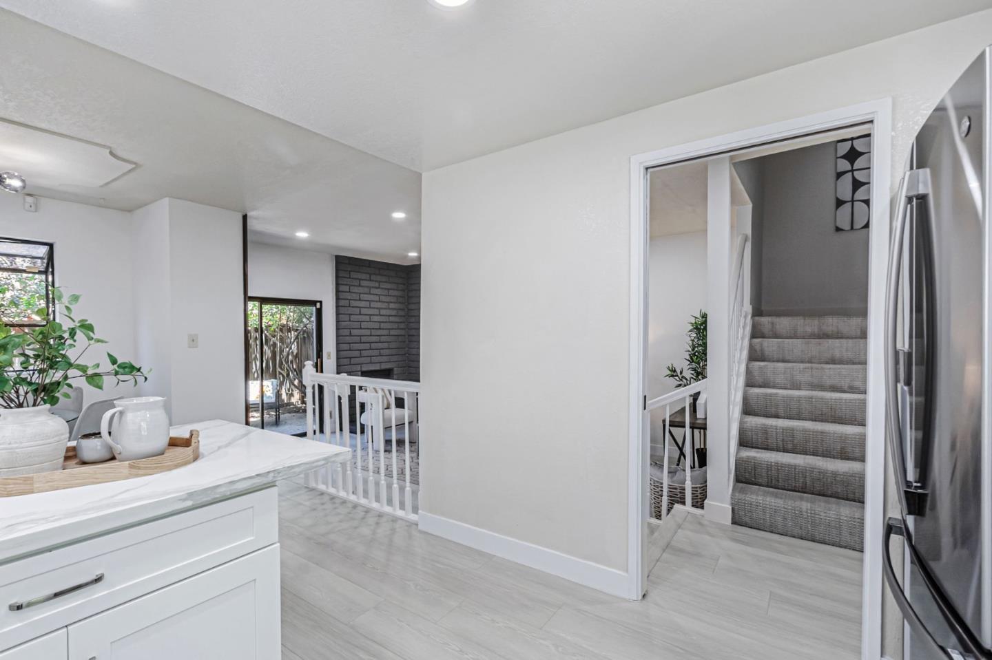 Detail Gallery Image 20 of 54 For 1152 Capri Dr, Campbell,  CA 95008 - 3 Beds | 2/1 Baths
