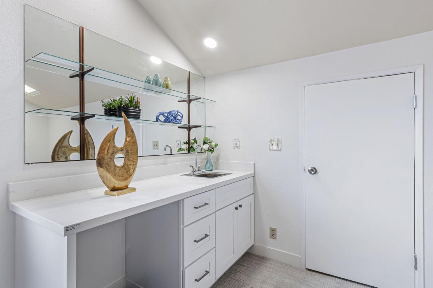 Detail Gallery Image 39 of 54 For 1152 Capri Dr, Campbell,  CA 95008 - 3 Beds | 2/1 Baths