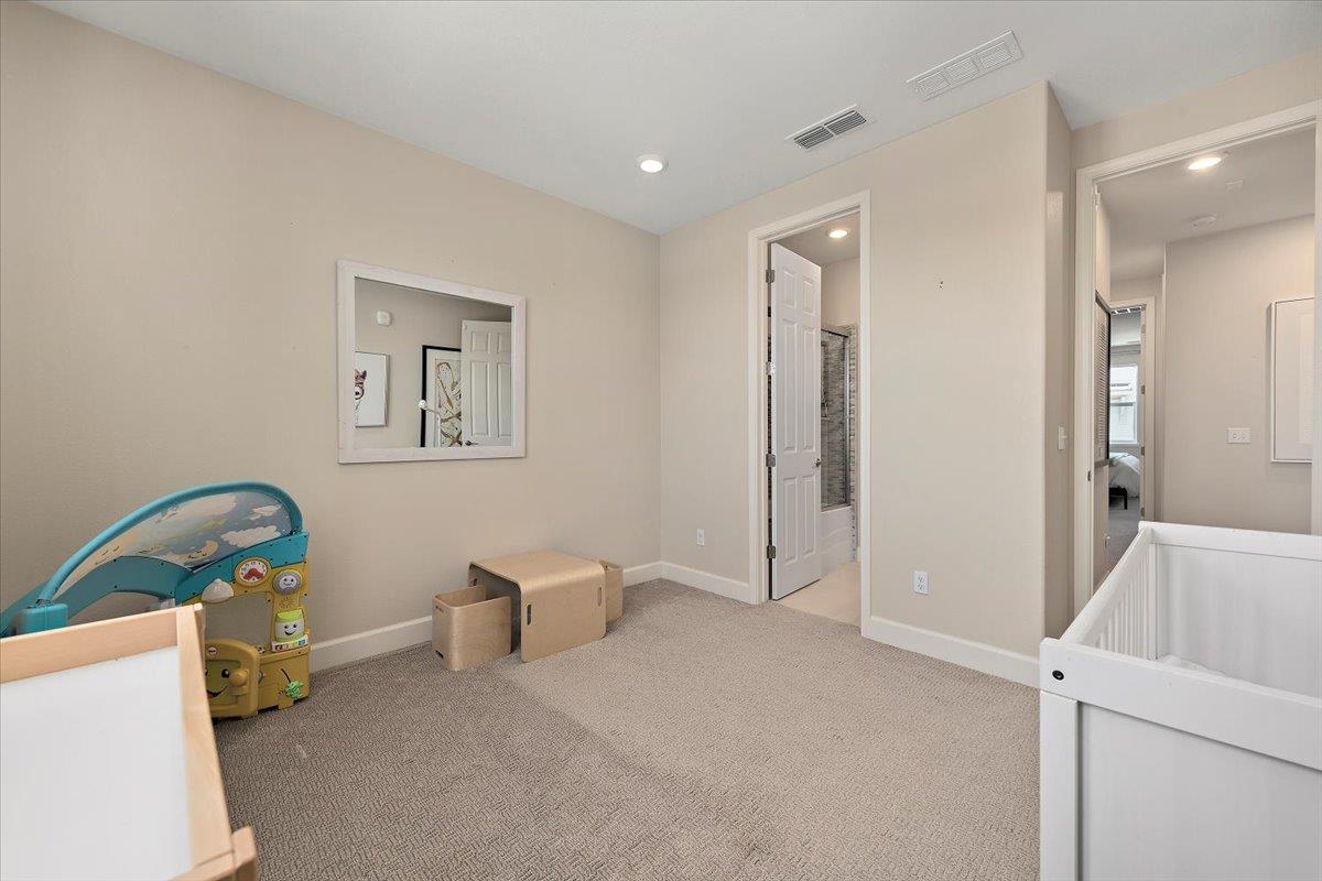 1090 CALIFORNIA CIR, MILPITAS, CA 95035  Photo 13