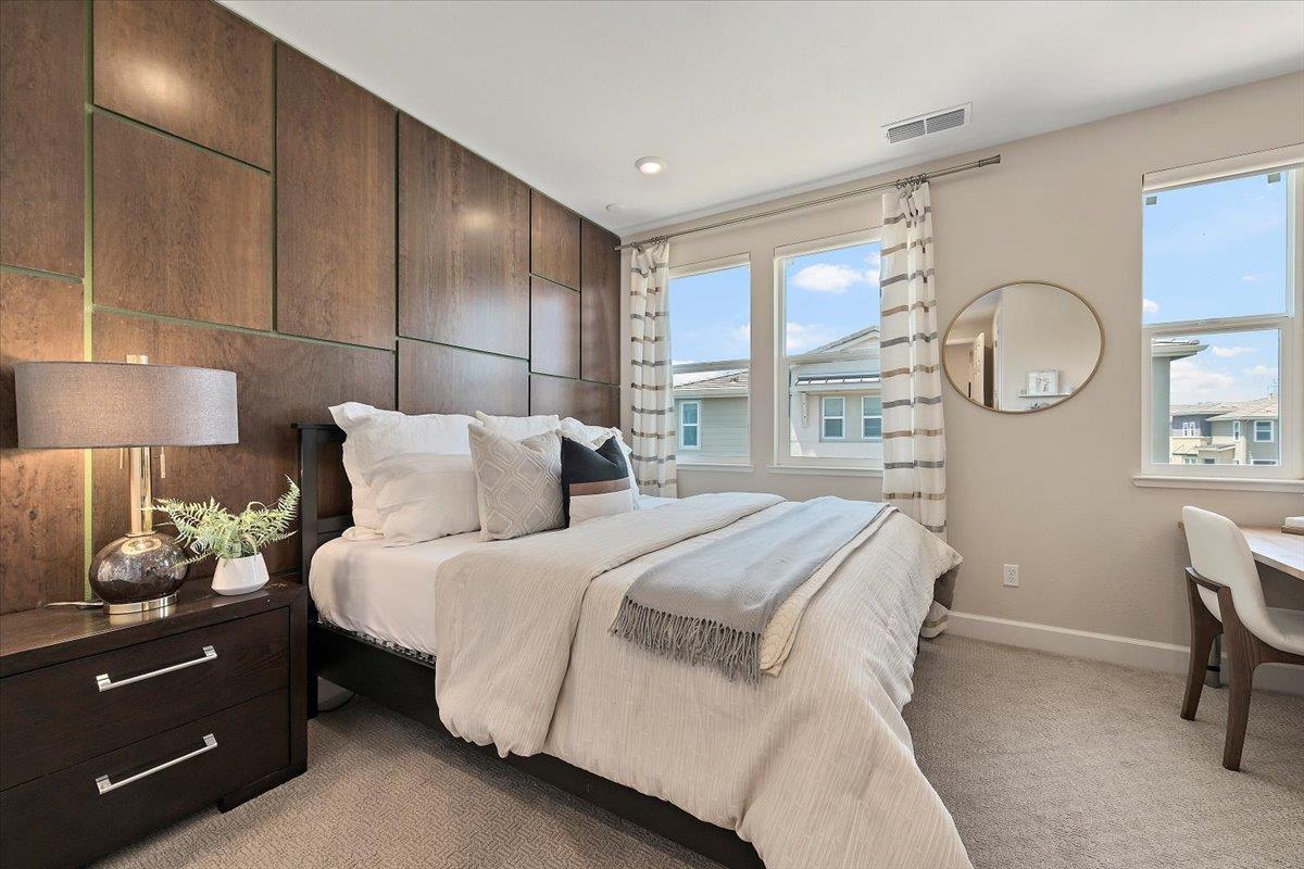 1090 CALIFORNIA CIR, MILPITAS, CA 95035  Photo 15