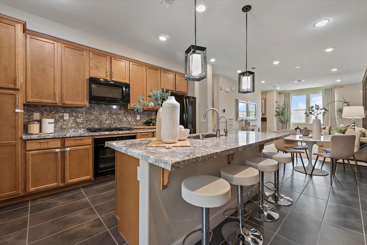 1090 CALIFORNIA CIR, MILPITAS, CA 95035  Photo 8