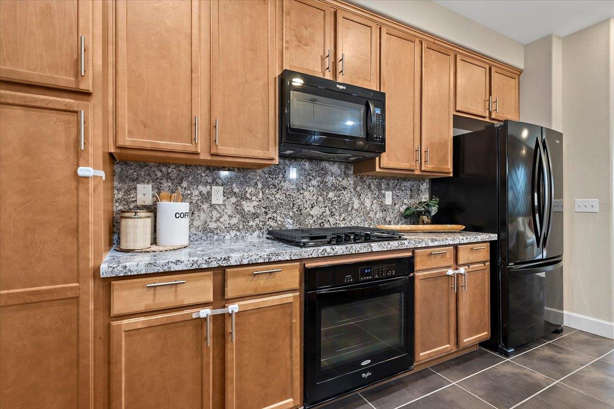 1090 CALIFORNIA CIR, MILPITAS, CA 95035  Photo 9