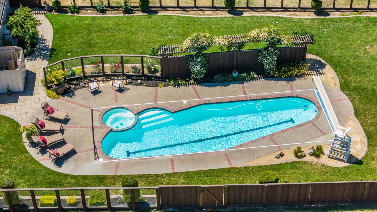Detail Gallery Image 67 of 89 For 2525 Bridle Path Dr, Gilroy,  CA 95020 - 5 Beds | 4/1 Baths
