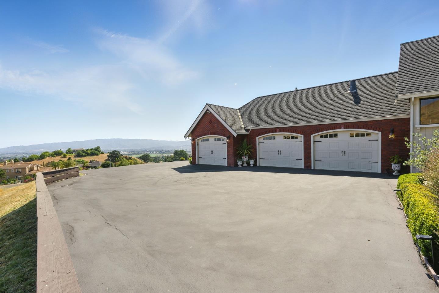 Detail Gallery Image 74 of 89 For 2525 Bridle Path Dr, Gilroy,  CA 95020 - 5 Beds | 4/1 Baths