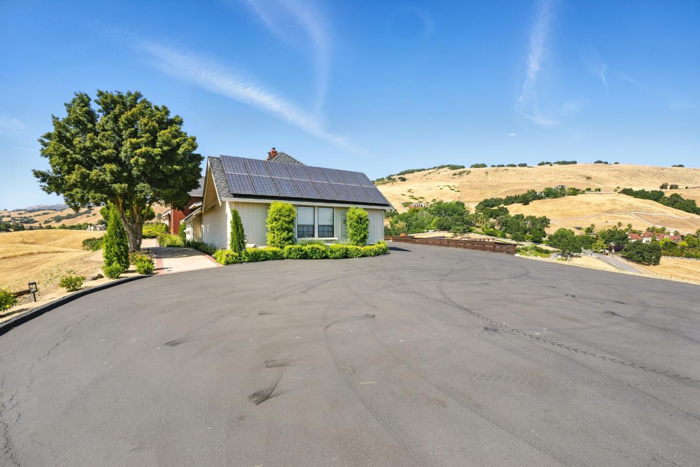 Detail Gallery Image 79 of 89 For 2525 Bridle Path Dr, Gilroy,  CA 95020 - 5 Beds | 4/1 Baths