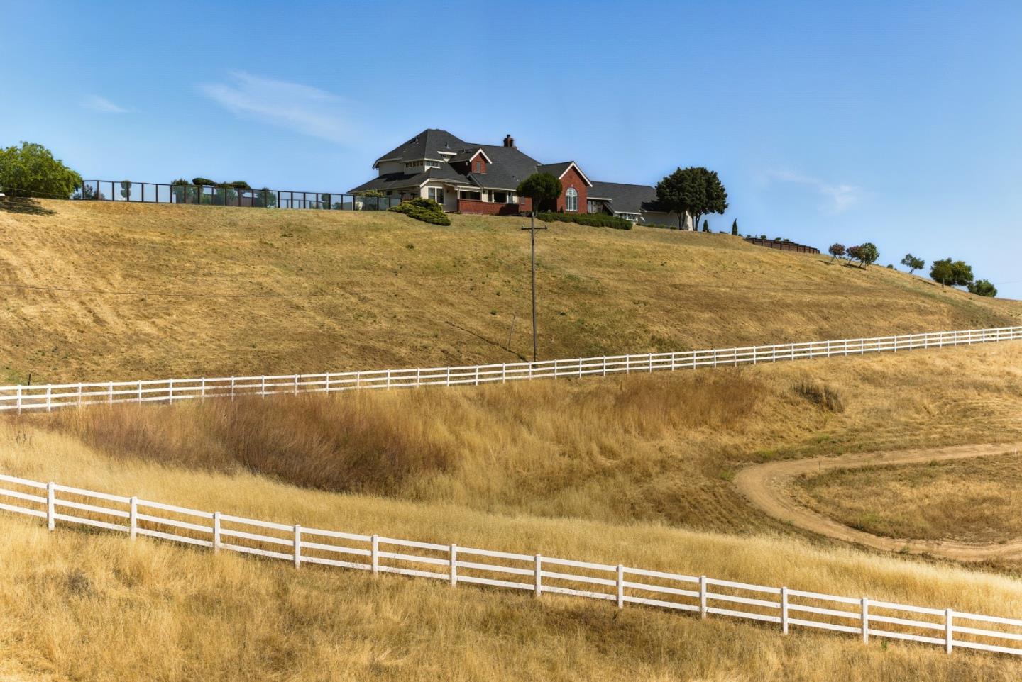 Detail Gallery Image 84 of 89 For 2525 Bridle Path Dr, Gilroy,  CA 95020 - 5 Beds | 4/1 Baths