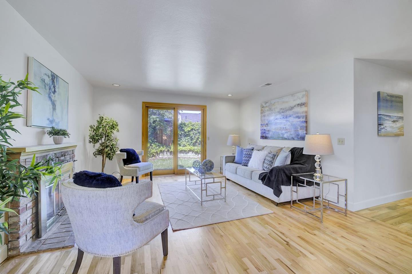 Detail Gallery Image 12 of 46 For 737 Hamann Dr, San Jose,  CA 95117 - 4 Beds | 2 Baths