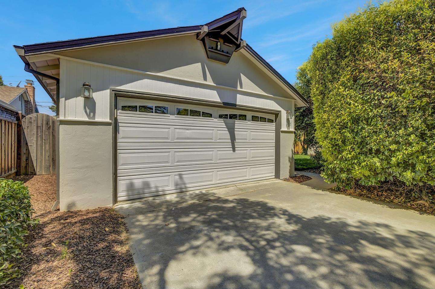 Detail Gallery Image 3 of 46 For 737 Hamann Dr, San Jose,  CA 95117 - 4 Beds | 2 Baths