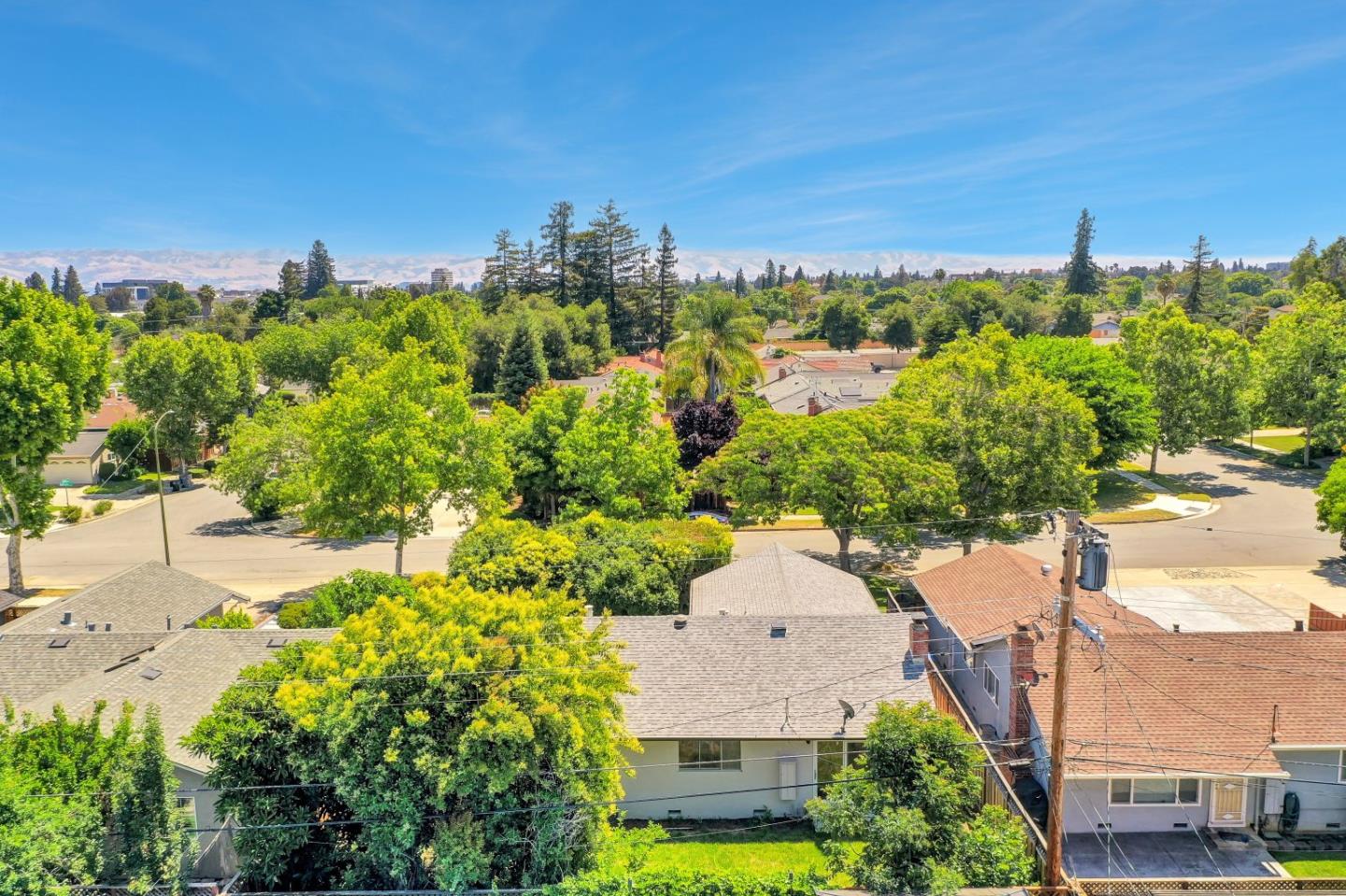 Detail Gallery Image 42 of 46 For 737 Hamann Dr, San Jose,  CA 95117 - 4 Beds | 2 Baths