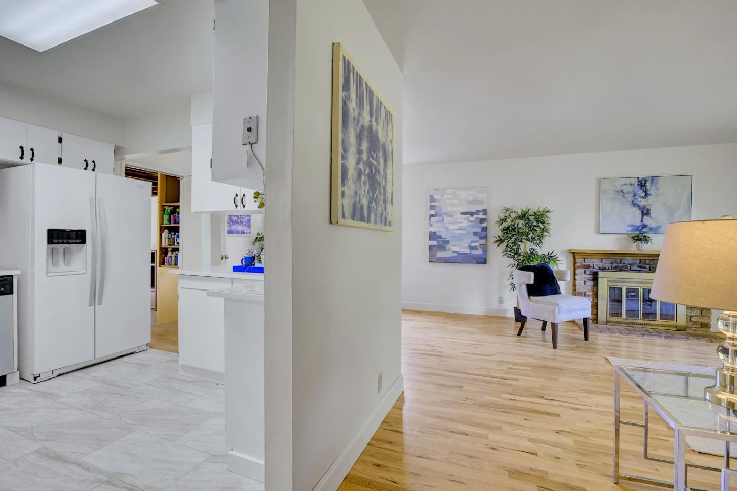 Detail Gallery Image 9 of 46 For 737 Hamann Dr, San Jose,  CA 95117 - 4 Beds | 2 Baths