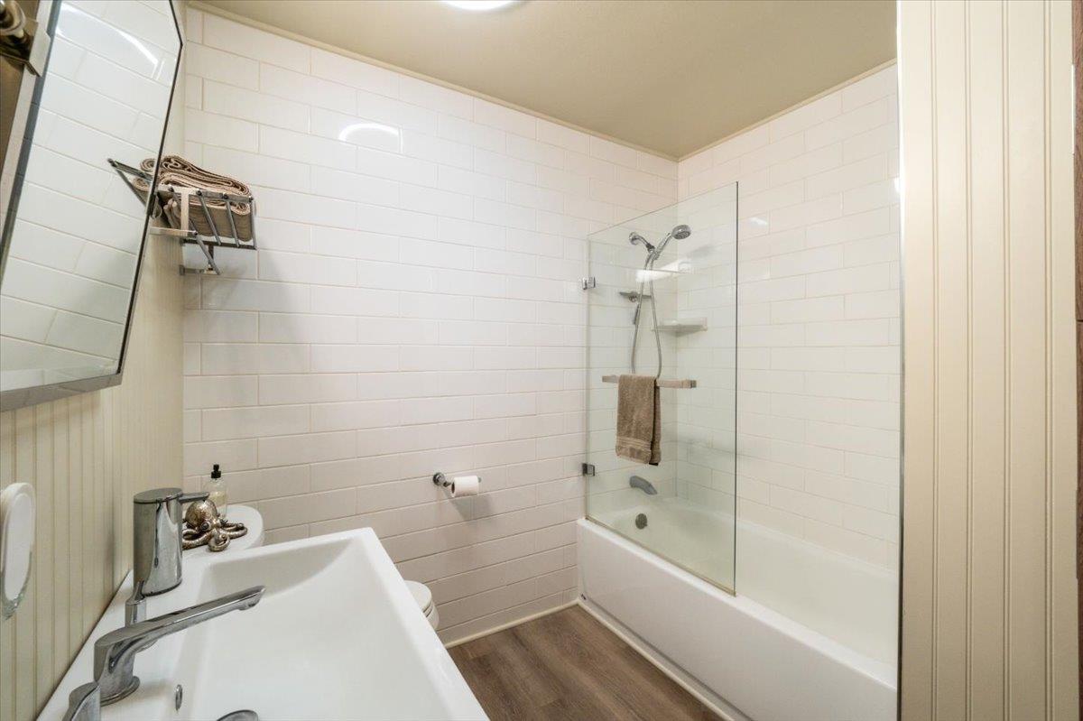 Detail Gallery Image 25 of 61 For 630 Terry St, Monterey,  CA 93940 - 3 Beds | 2 Baths