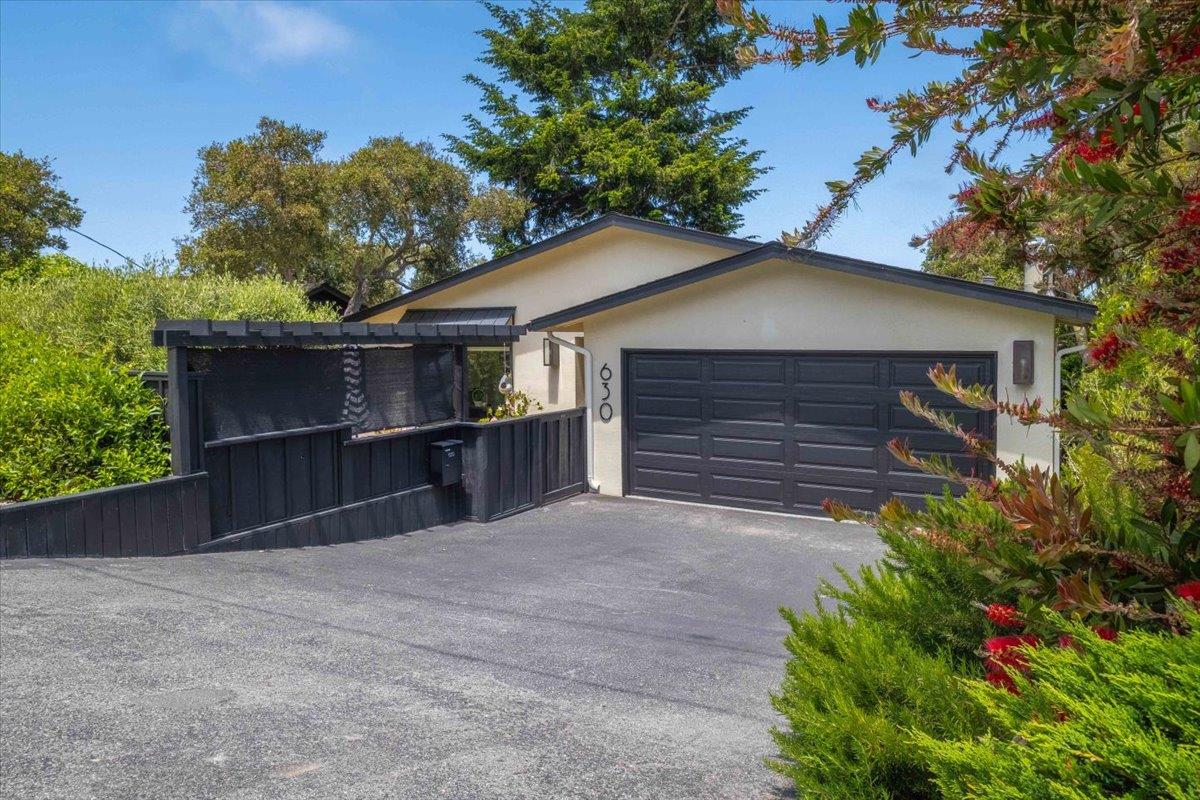 Detail Gallery Image 3 of 61 For 630 Terry St, Monterey,  CA 93940 - 3 Beds | 2 Baths